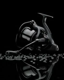 Daiwa - Emblem 35 SCW 5000C QD -Predator Fishing Rods Verkoopwinkel emblem 35 scw 5000c qd beauty with water