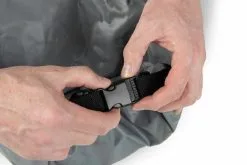 Fox Rage - HD Dry Bag -Predator Fishing Rods Verkoopwinkel nlu105 107 rage voyager dry bag clip closed detail