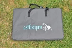 Catfish Pro - Unhooking Mat With Flap And Stink Bag -Predator Fishing Rods Verkoopwinkel unhooking mats xxl 1024x1024 2x